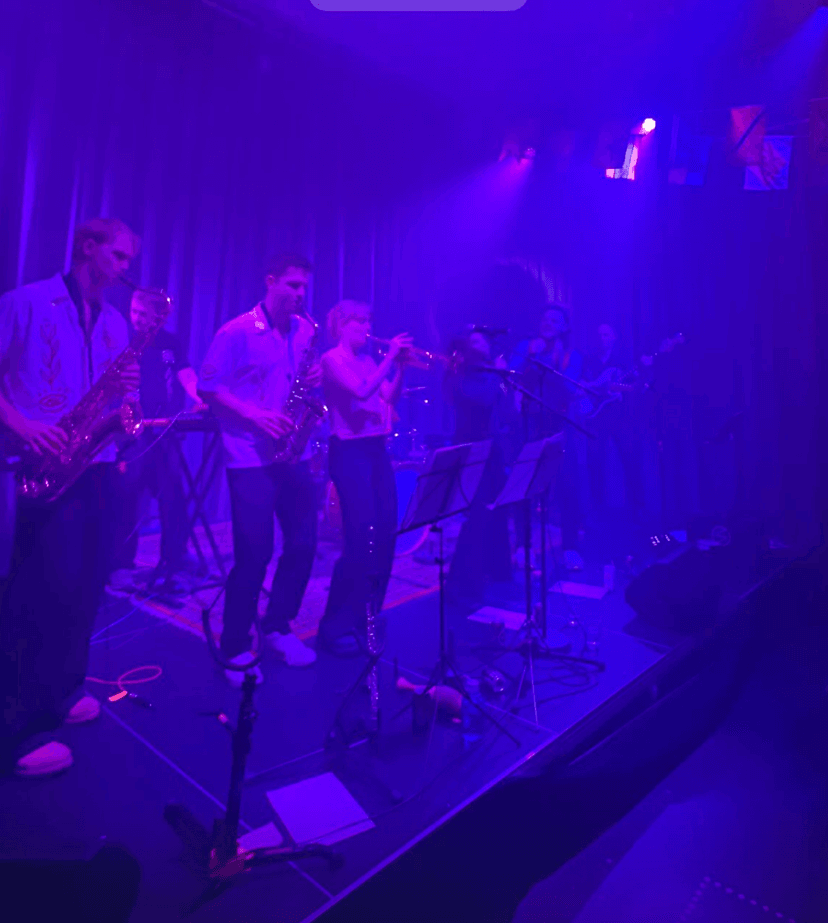 Oli's Orkester optræden foto 50_aars.png