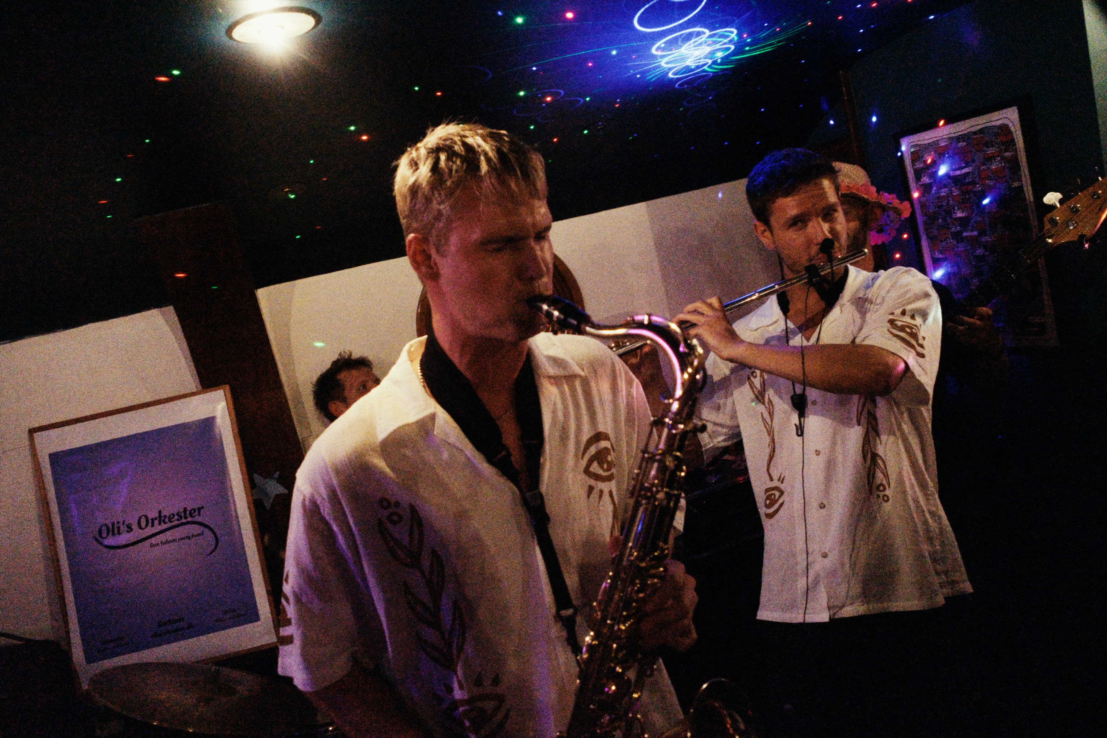 Oli's Orkester party band spiller live til fest (13)